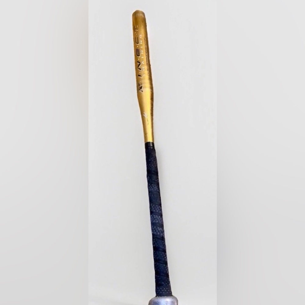 Kinect Youth Training Bat 30" / 20oz In GREAT shape Used One Time  ($300+ New)